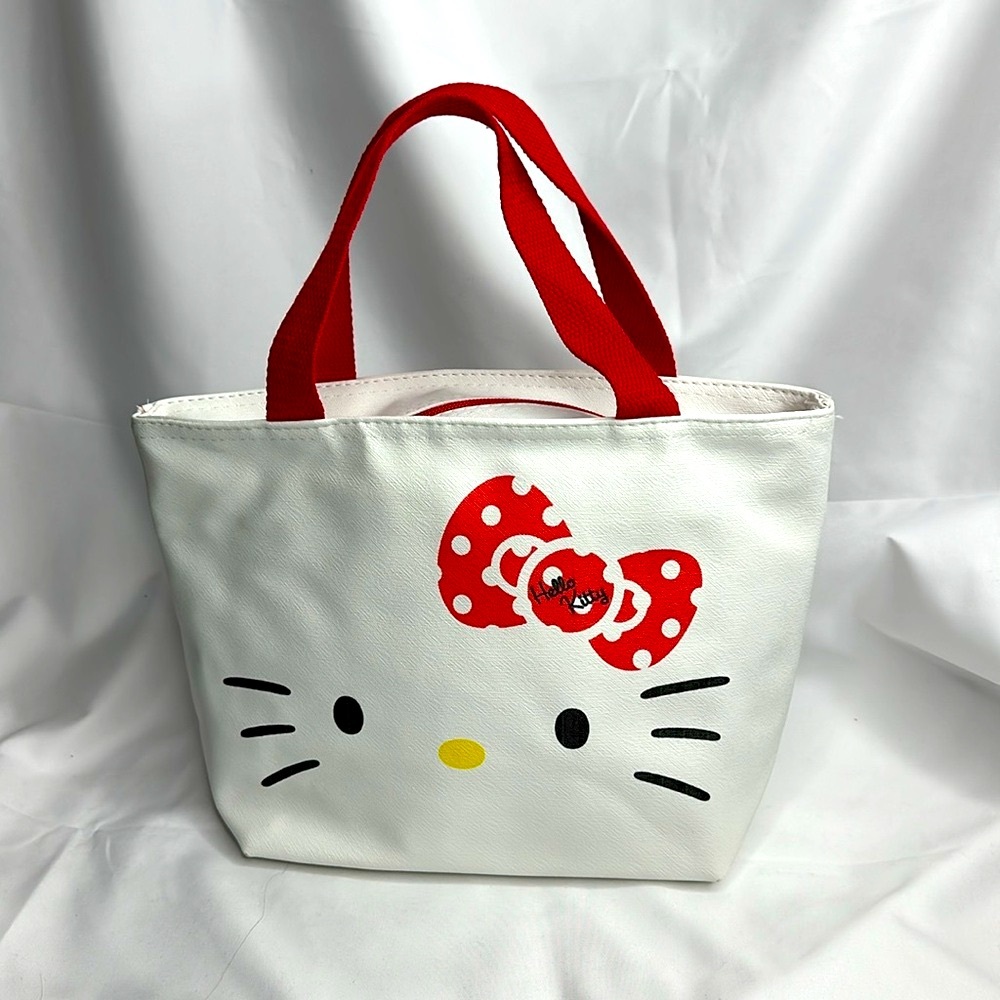 Sanrio Hello Kitty Insulated Lunch Box 7.5 ” x 6” x 5.5”